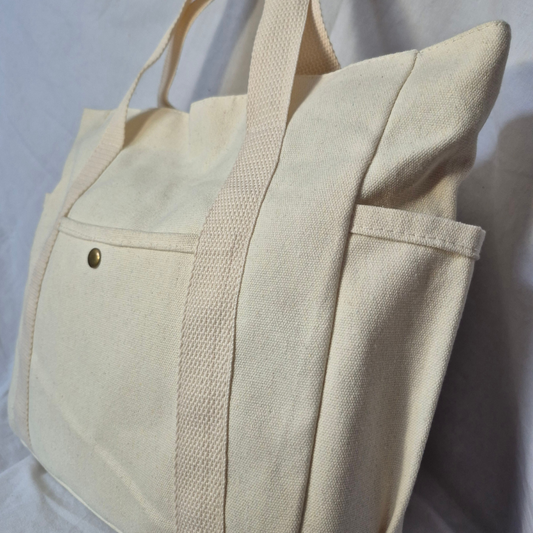 The Minimalist Canvas Bag - Simplicity &amp; Space